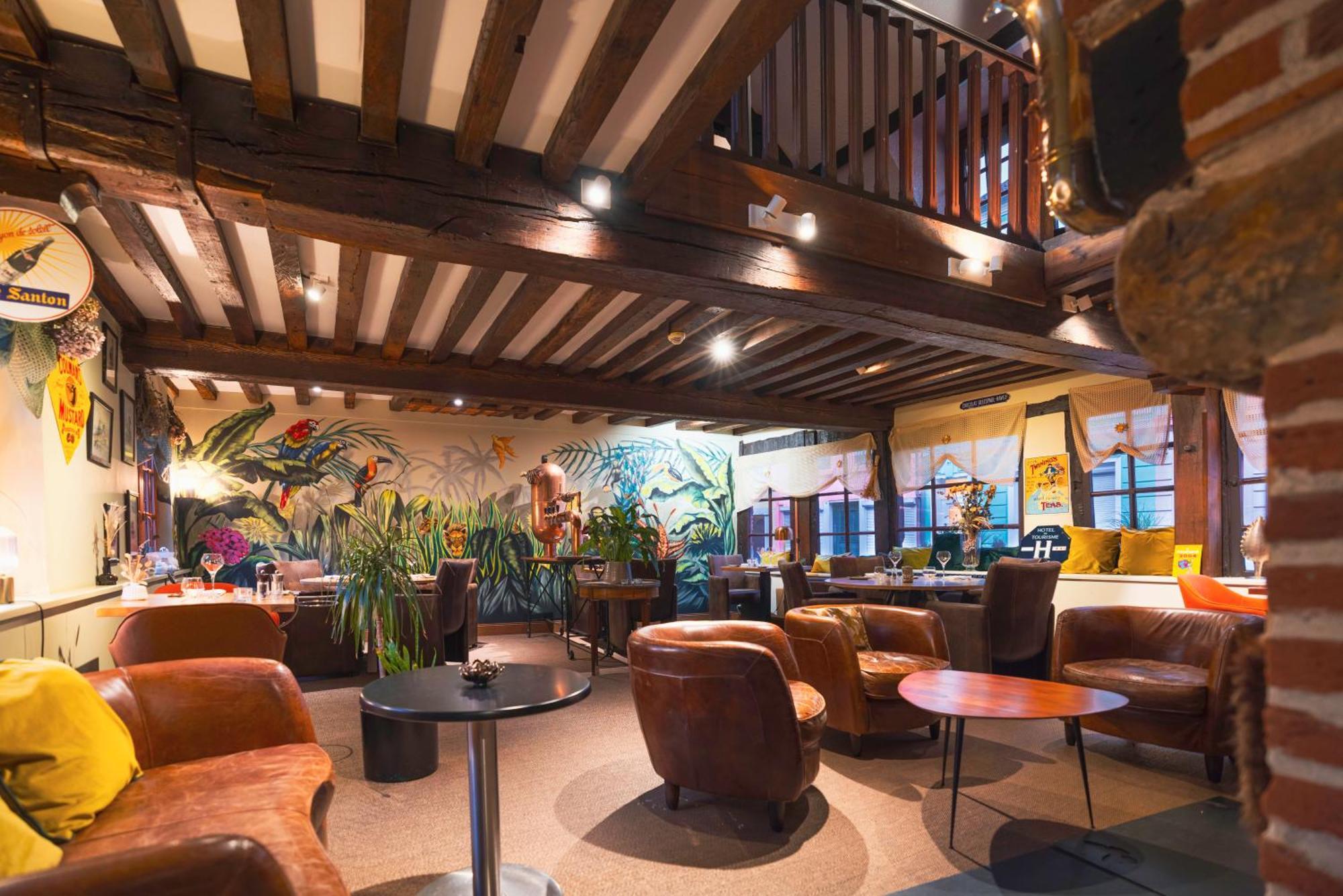 Logis Hotel & Restaurant - Les Hauts De Montreuil Montreuil  Екстериор снимка