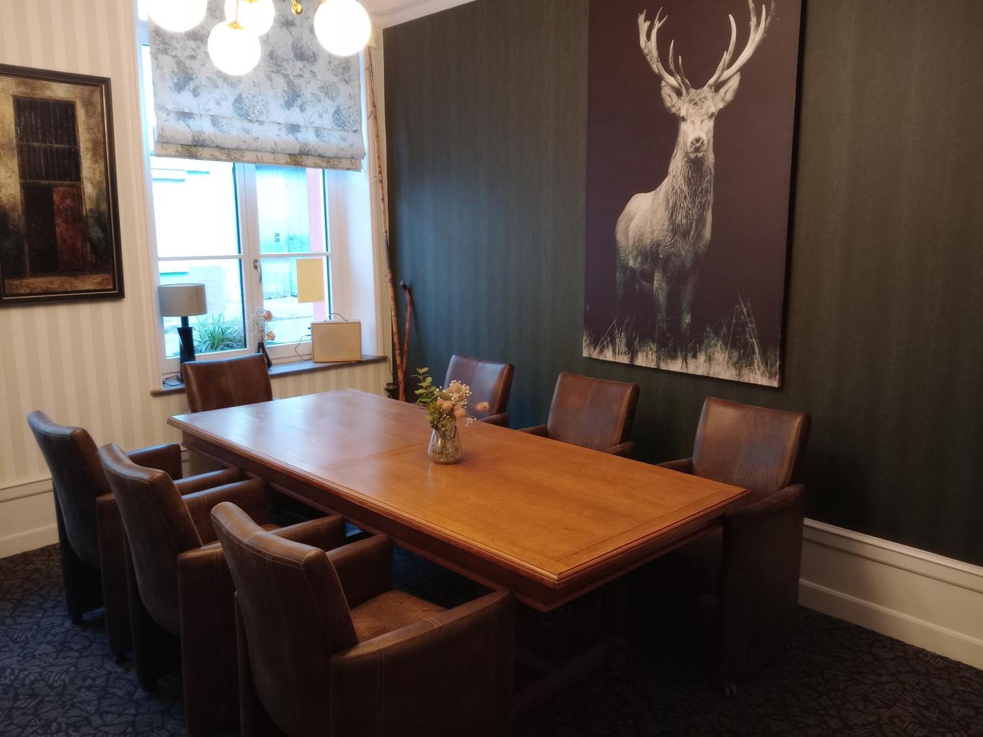 Logis Hotel & Restaurant - Les Hauts De Montreuil Montreuil  Екстериор снимка