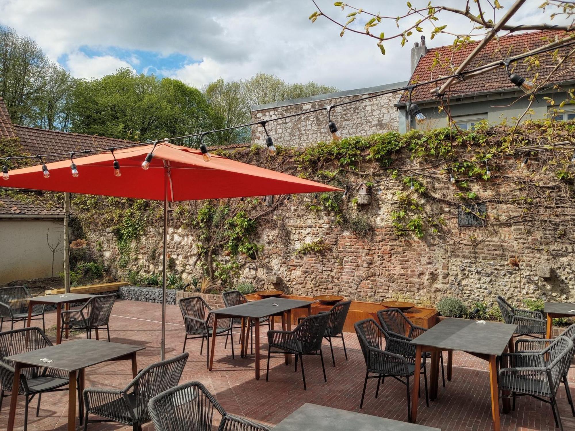 Logis Hotel & Restaurant - Les Hauts De Montreuil Montreuil  Екстериор снимка